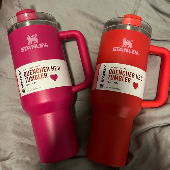 Stanley Limited Valentines Target Release Bundle Pink and Red40 oz cold Cup - Picture 3 of 16